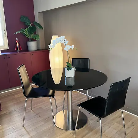 Homestay Your Parisian Hideaway - Entire *